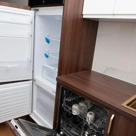 Birkin Casa- Prime Location Apartment Novi Sad