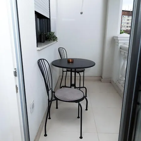 Birkin Casa- Prime Location Apartment *